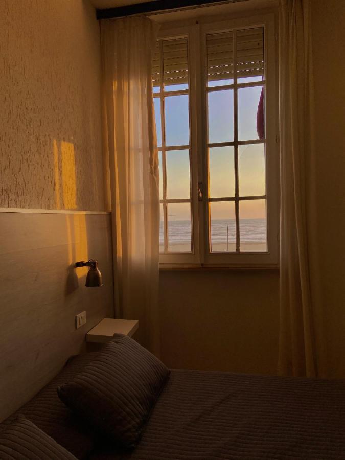 Alba Sul Mare Hotel Лидо Ди Камайоре Екстериор снимка