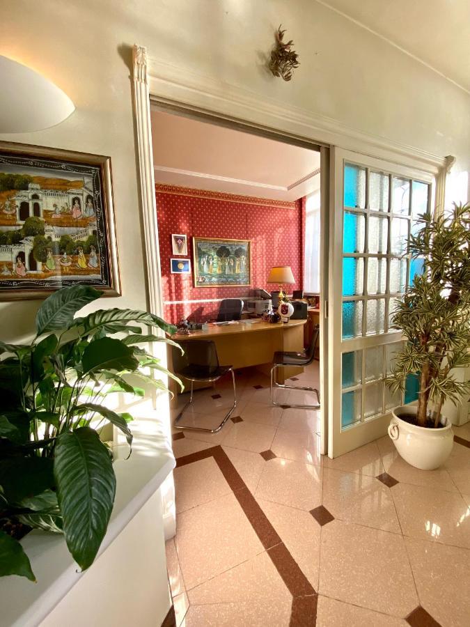 Alba Sul Mare Hotel Лидо Ди Камайоре Екстериор снимка