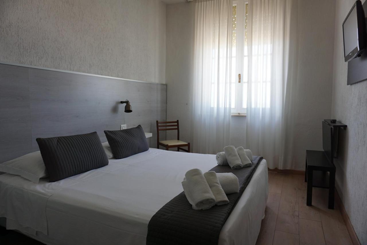Alba Sul Mare Hotel Лидо Ди Камайоре Екстериор снимка