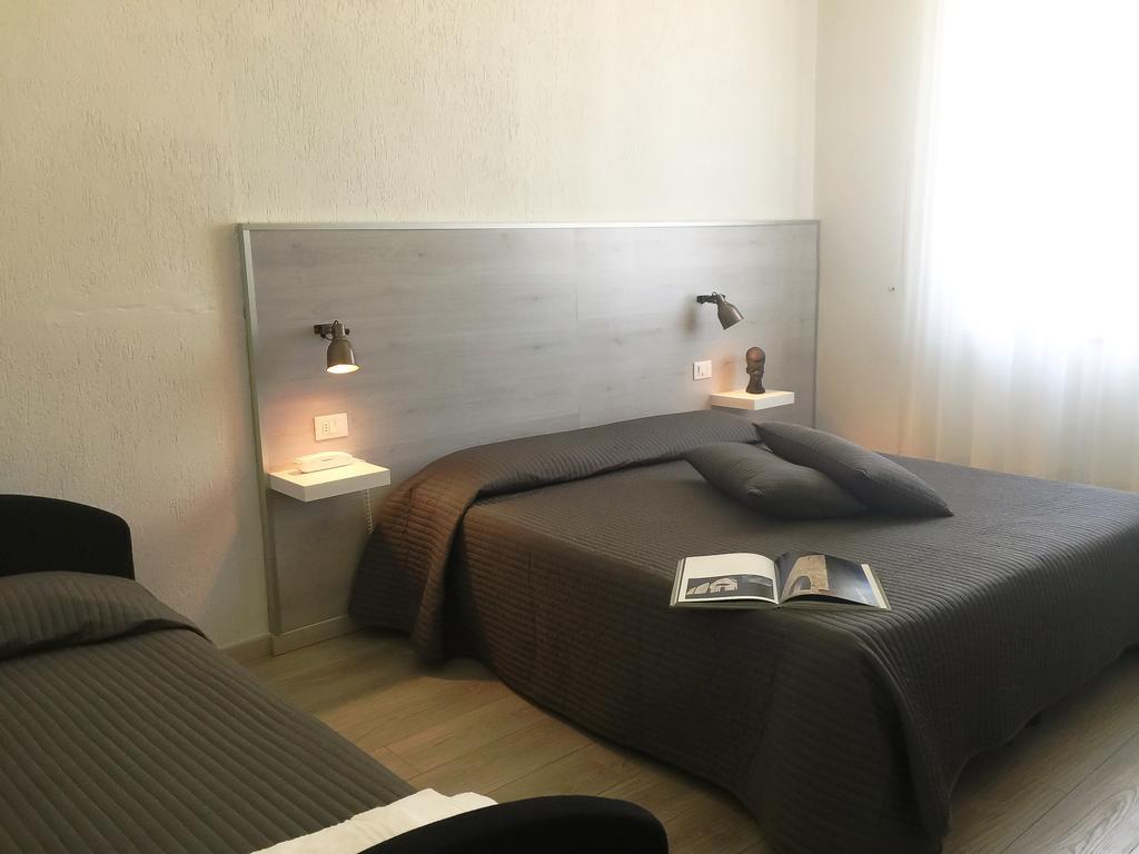 Alba Sul Mare Hotel Лидо Ди Камайоре Стая снимка