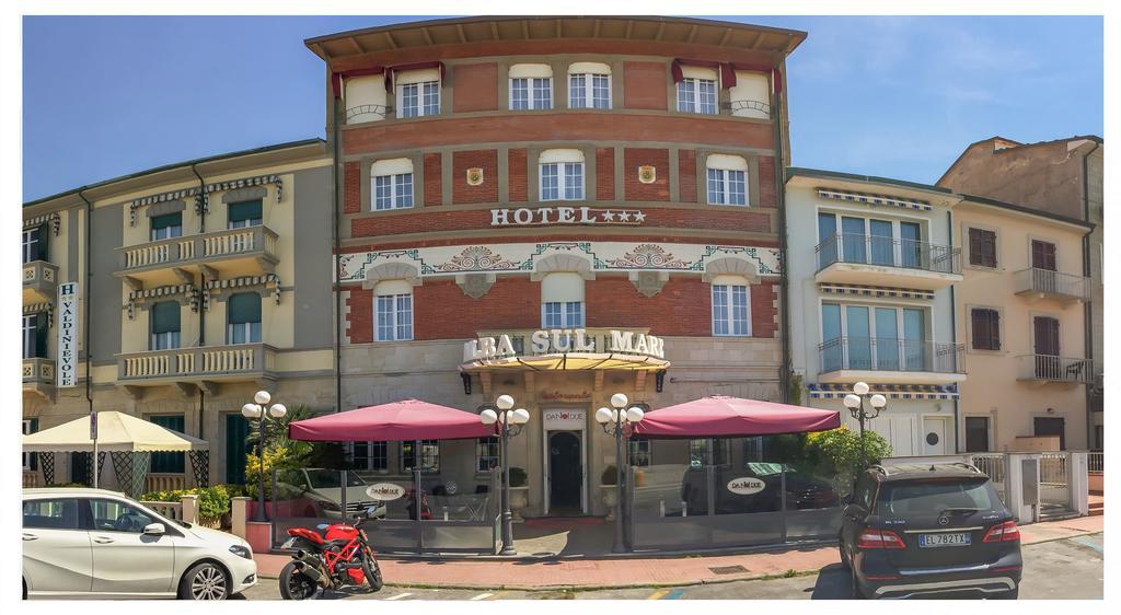Alba Sul Mare Hotel Лидо Ди Камайоре Екстериор снимка
