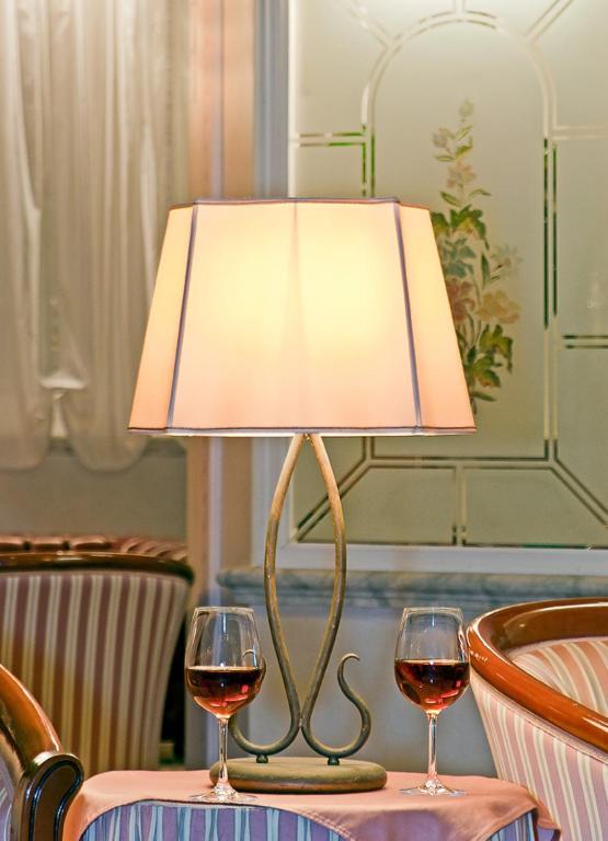 Alba Sul Mare Hotel Лидо Ди Камайоре Екстериор снимка
